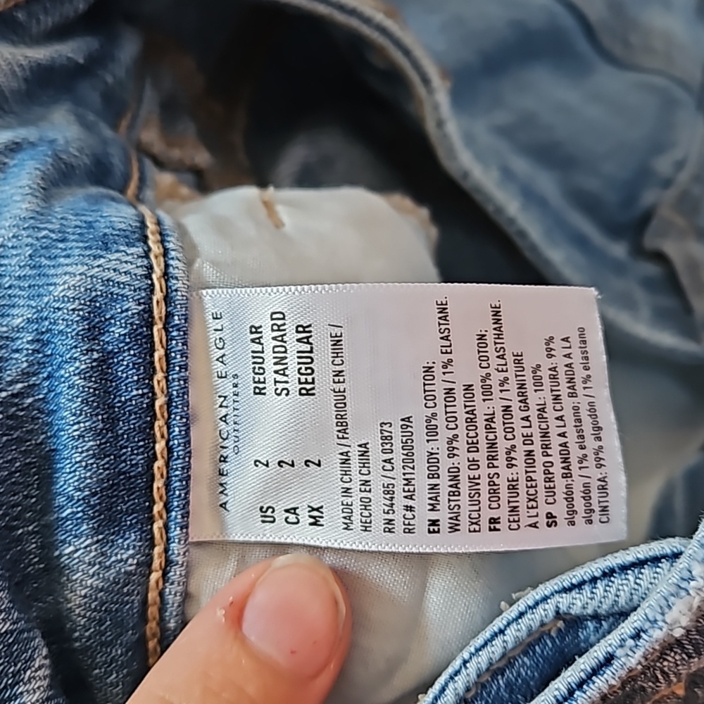 Distressed American Eagle Patchwork Mom Jeans - image 4